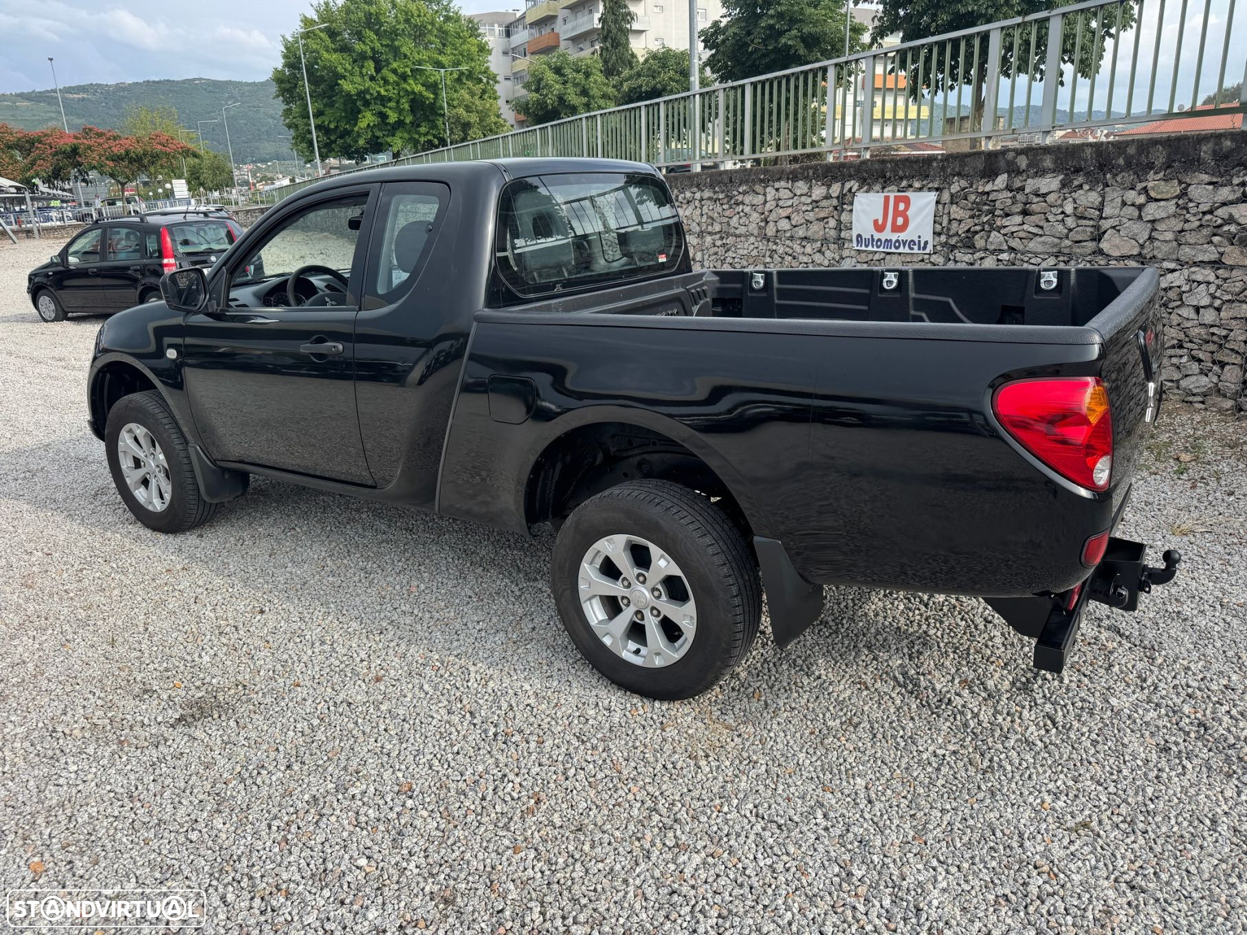 Mitsubishi L200 2.5 DI-D Club Intense 4WD - 4