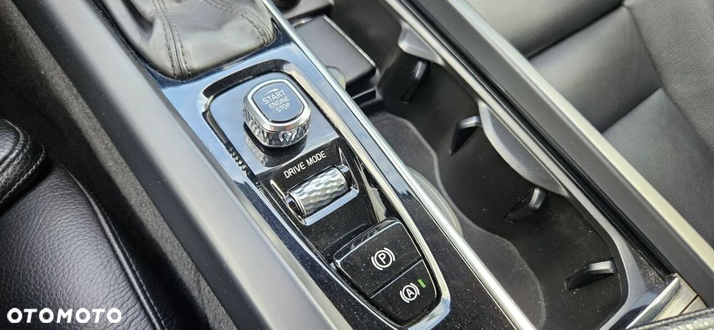 Volvo XC 60 T4 Inscription - 35