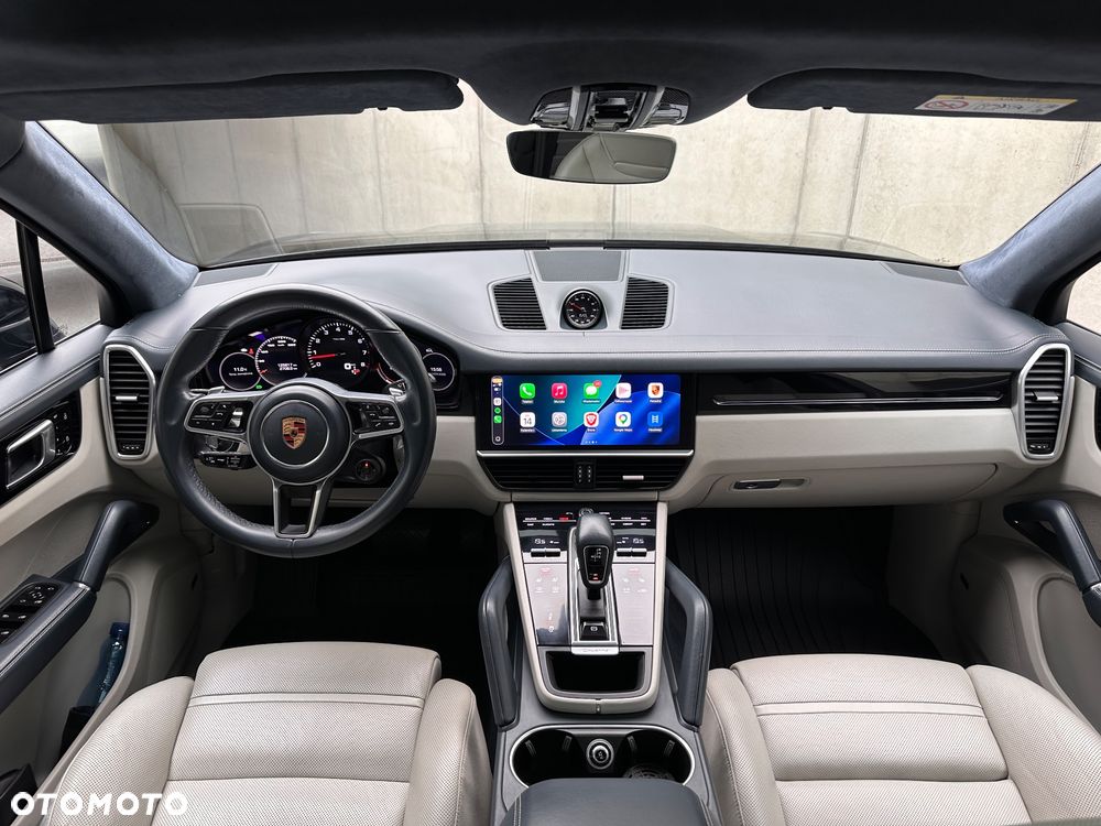 Porsche Cayenne Standard - 30