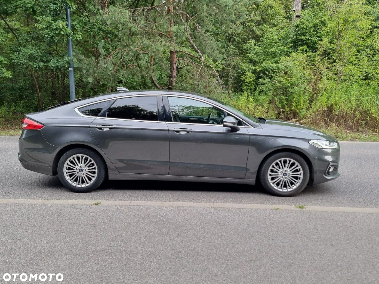 Ford Mondeo - 18