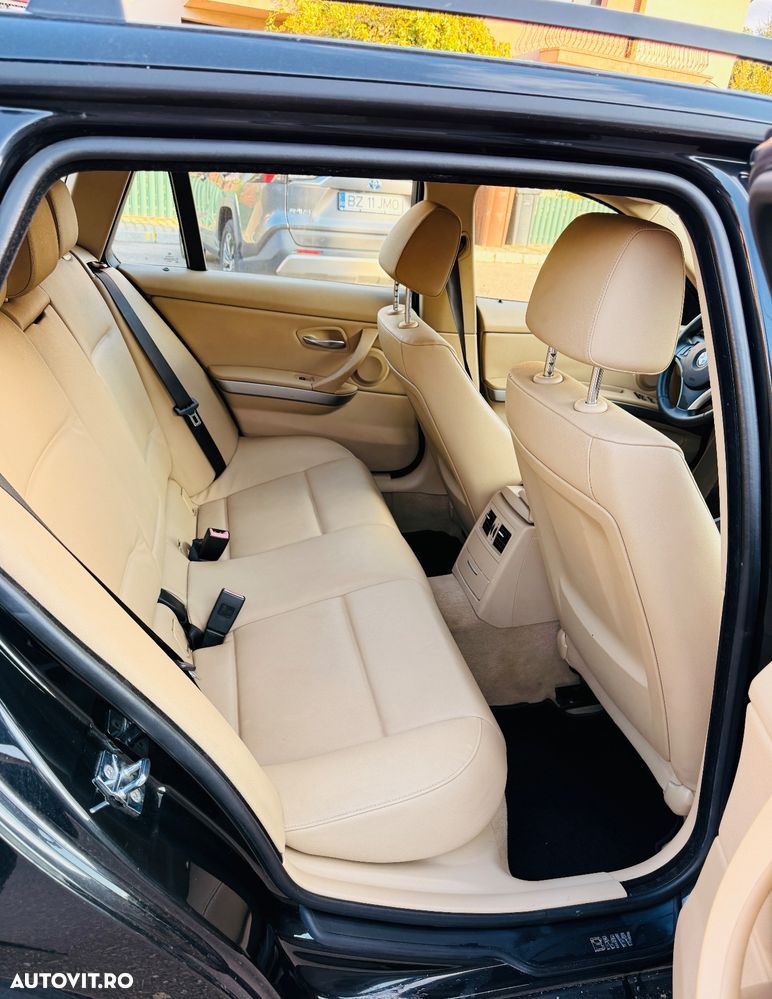 BMW Seria 3 320d Touring - 4