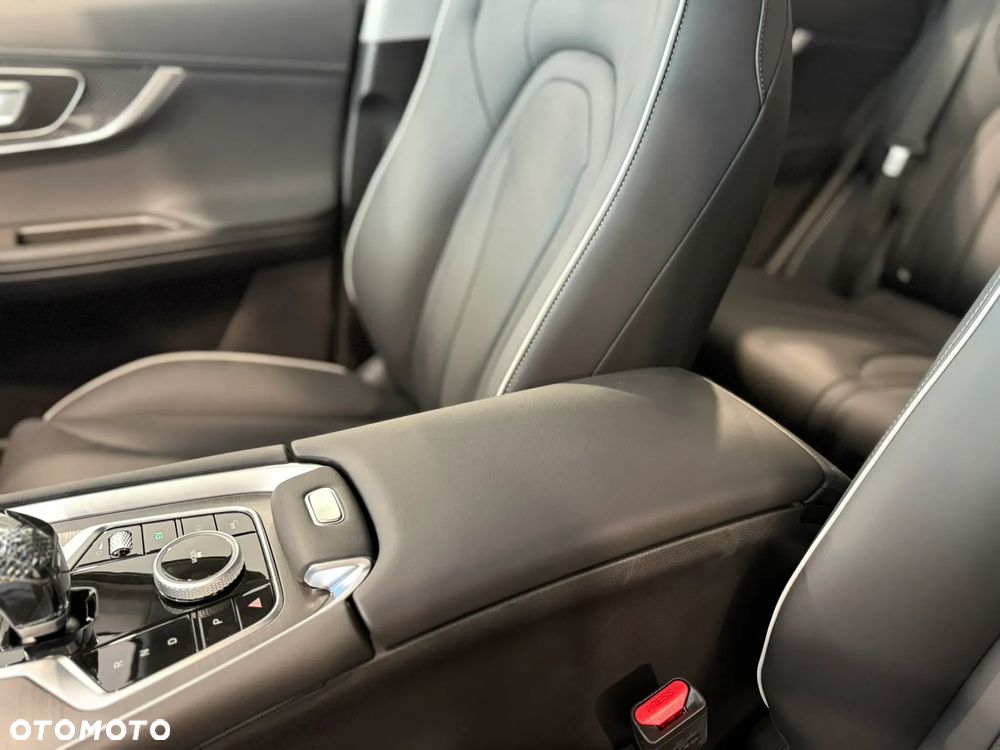 Chery Tiggo 7 1.5 T-GDI Super Hybrid Comfort DHT - 9