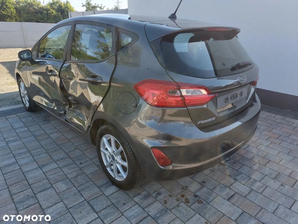 Ford Fiesta - 12
