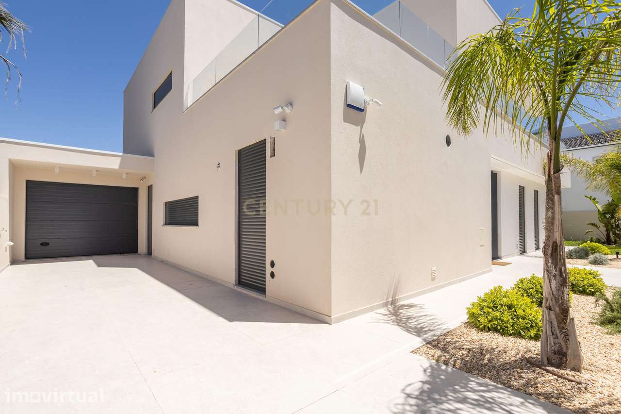 Moradia T4 Nova com 4 Suites e Piscina Aquecida | Belverde - Grande imagem: 5/60