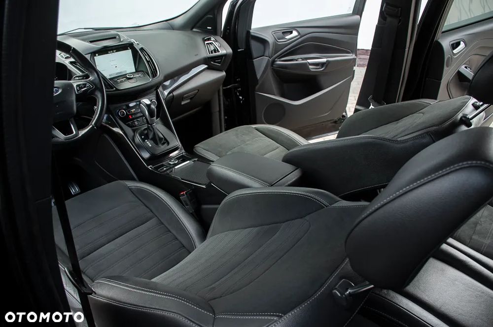 Ford Kuga 1.5 EcoBoost 4x4 ST-Line - 31