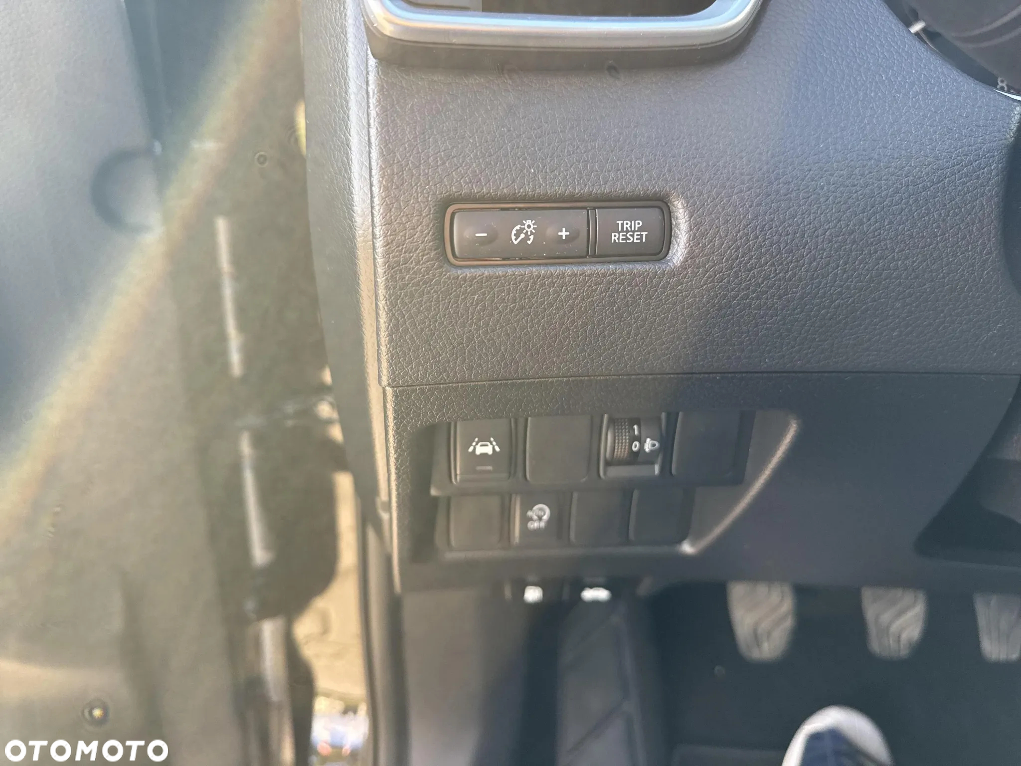 Nissan Qashqai 1.3 DIG-T N-Connecta - 23
