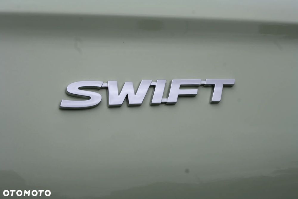 Suzuki Swift 1.2 Dualjet SHVS Elegance CVT - 11