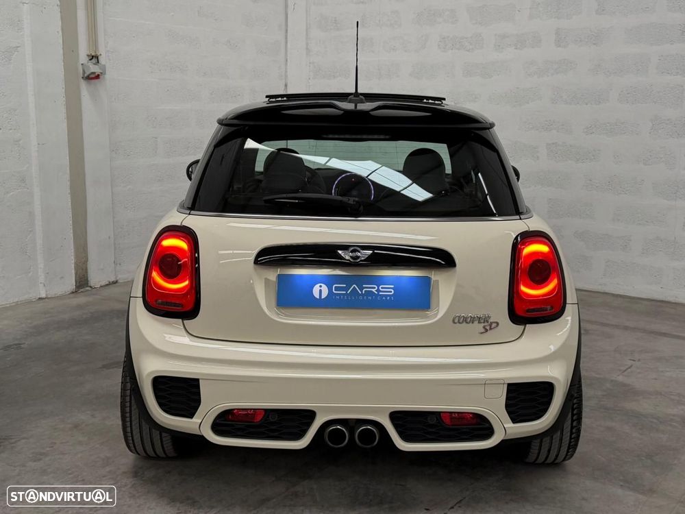 MINI 3 Portas Cooper SD - 11