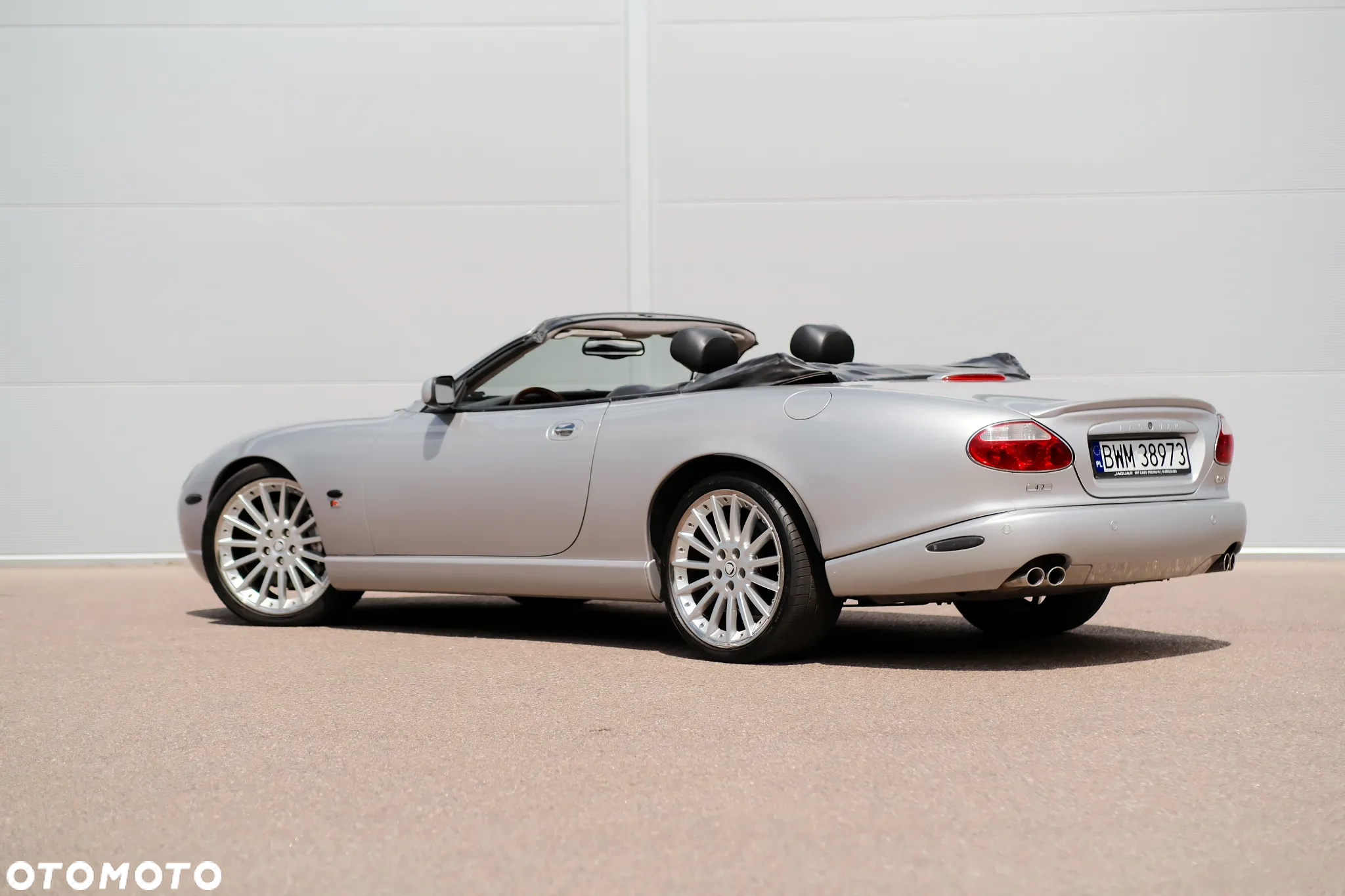 Jaguar XK8 XKR 4.2 - 12