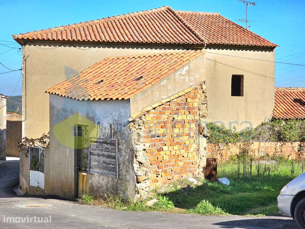 Casa T3 em Alferce, para restauro. - Grande imagem: 3/29
