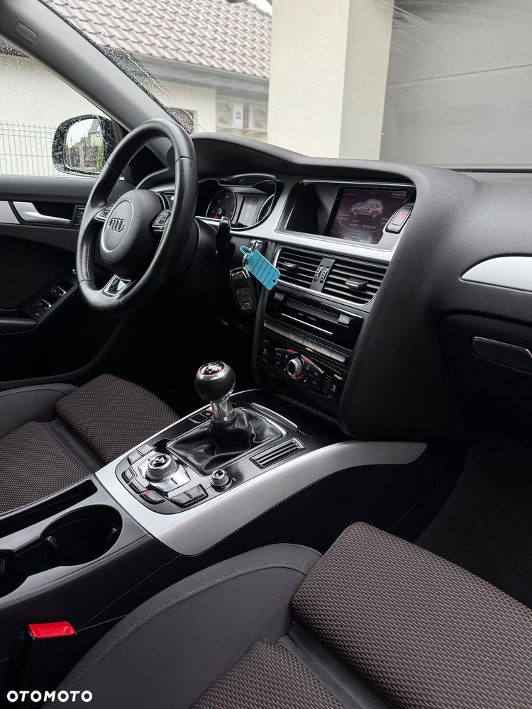 Audi A4 Avant 2.0 TDI - 11