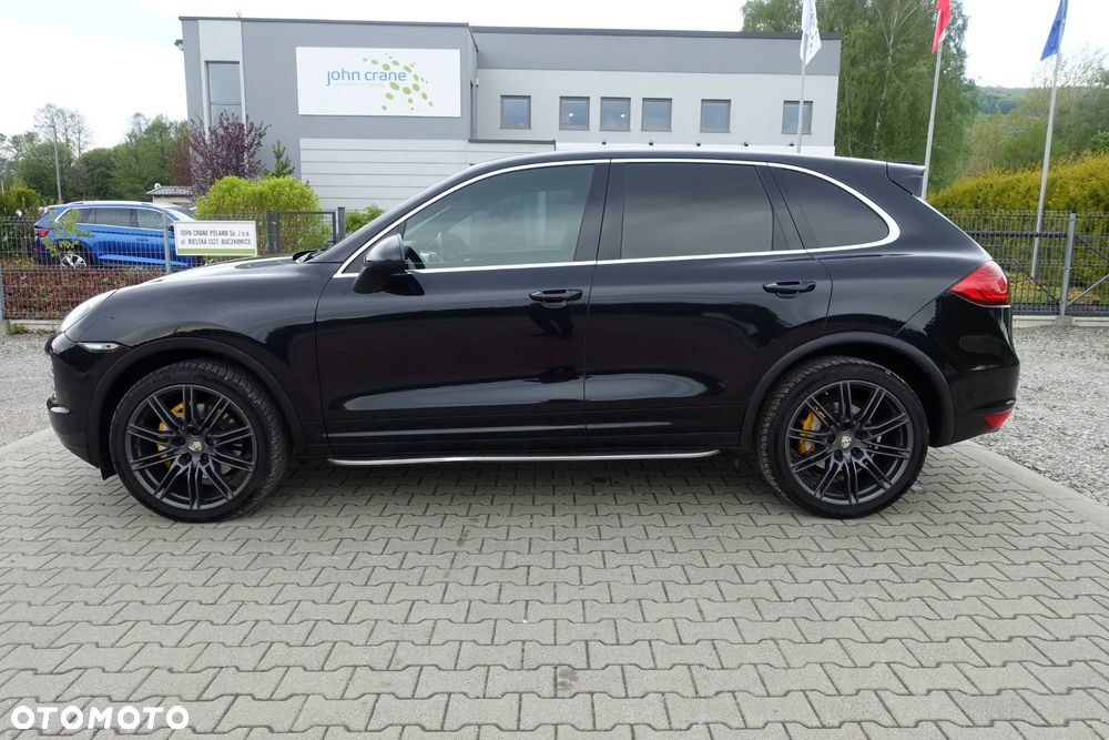 Porsche Cayenne S - 8