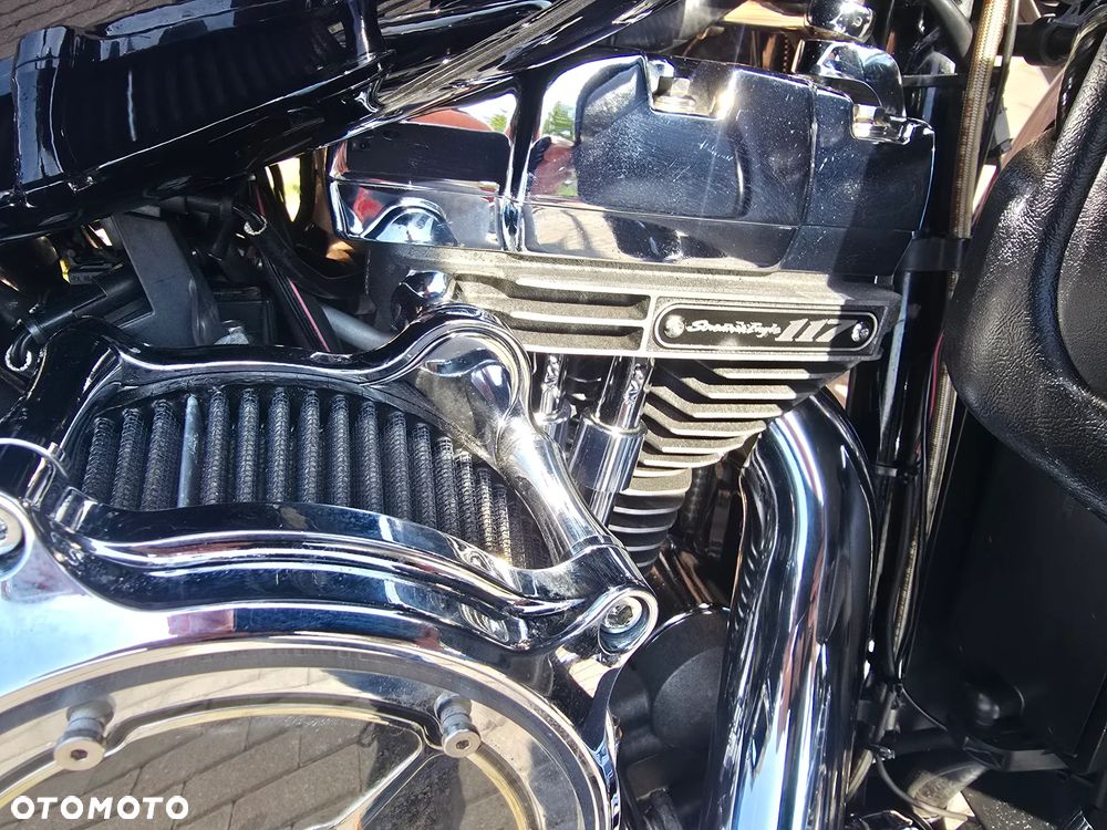Harley-Davidson Touring Ultra Limited - 7
