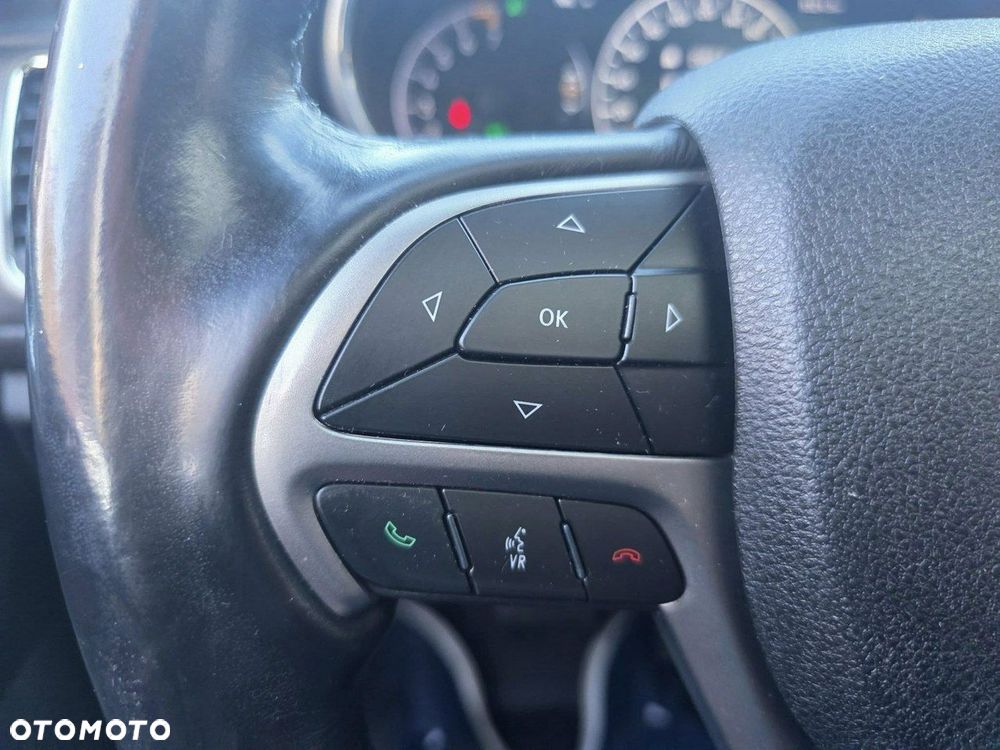 Jeep Grand Cherokee - 12