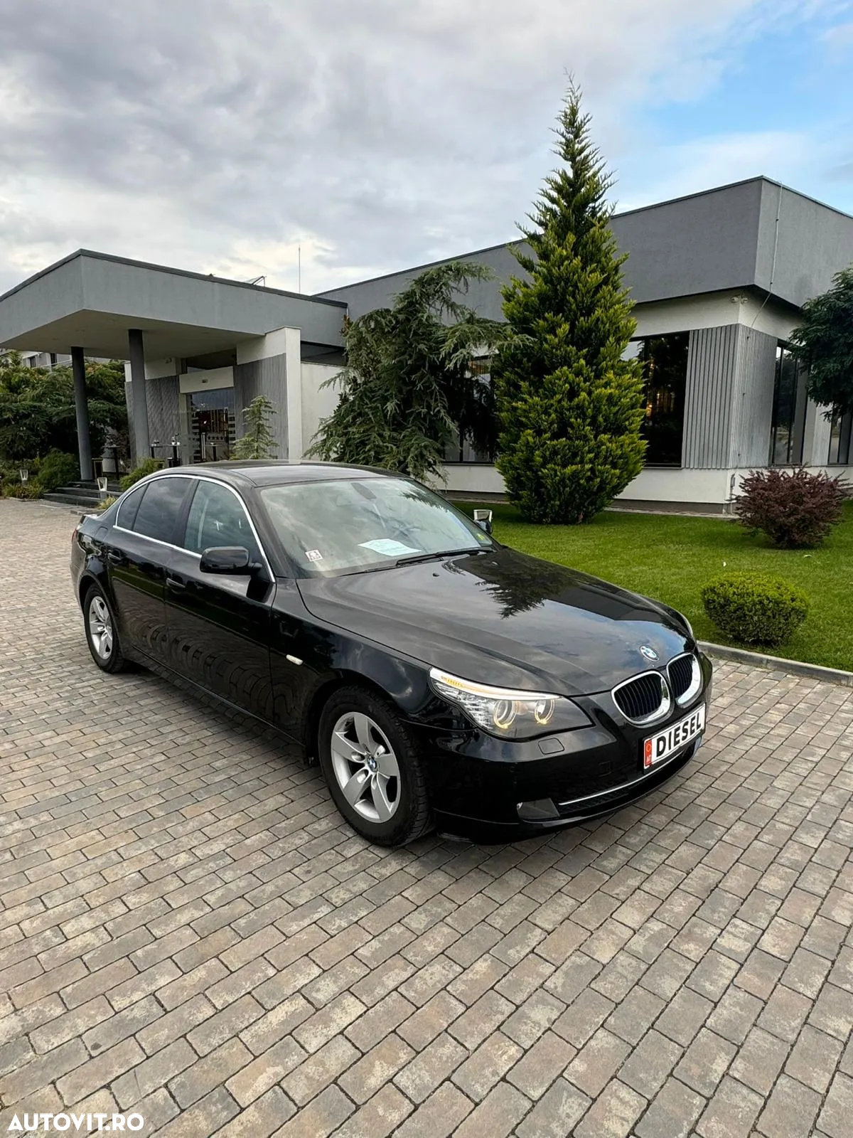 BMW Seria 5 520d - 3
