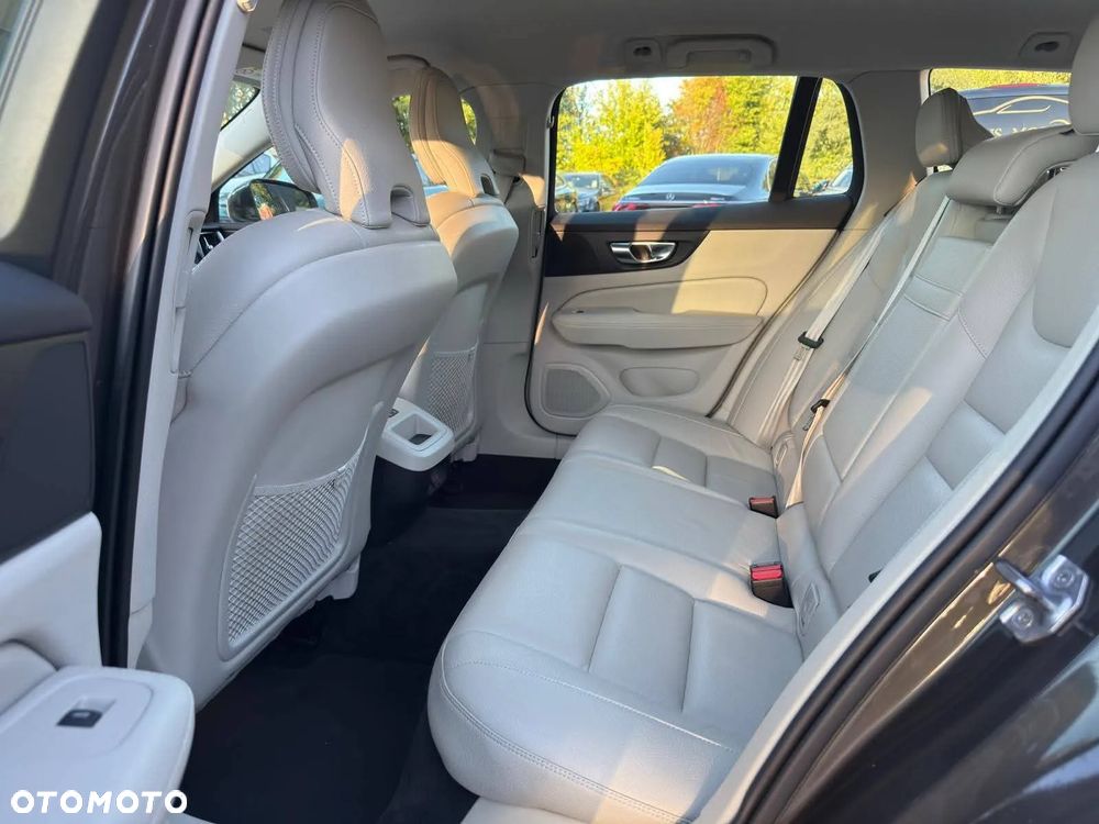 Volvo V60 B4 D Geartronic Inscription - 28