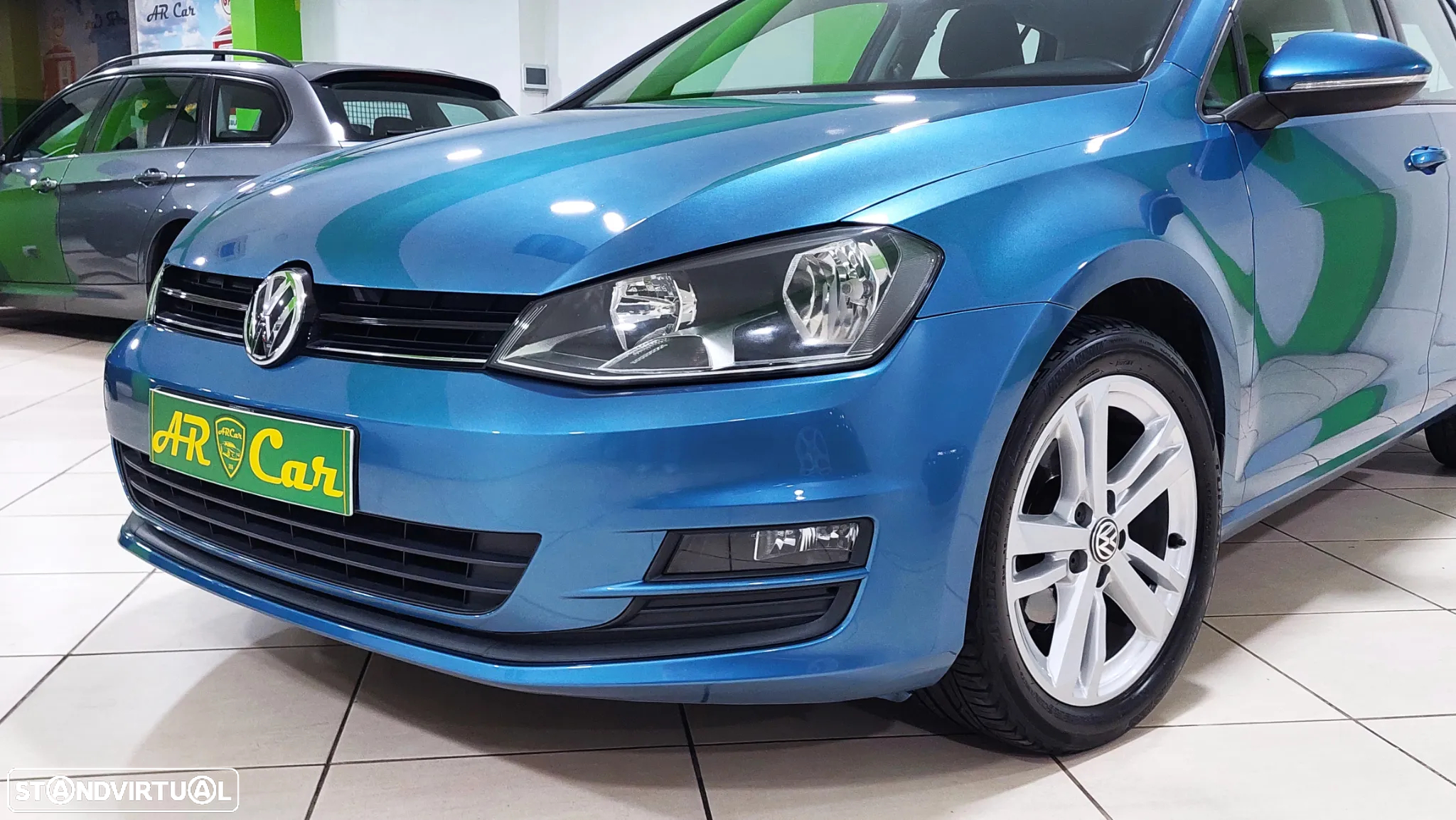 VW Golf 1.6 TDi Trendline BlueMotion - 10
