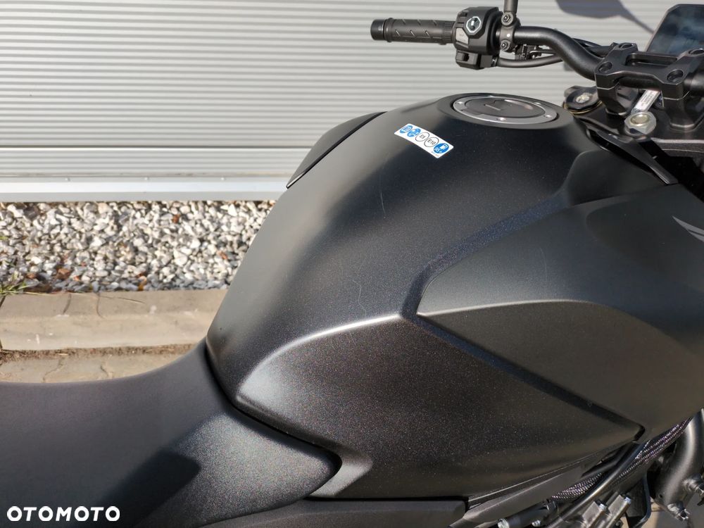 Honda CB - 10