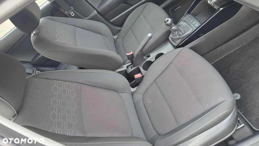 Kia Rio 1.2 Dream Team Edition - 29
