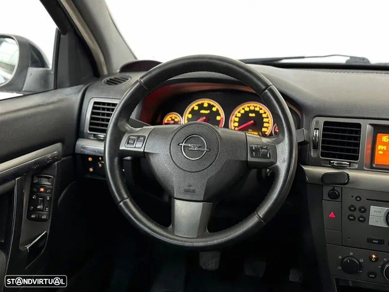 Opel Vectra Caravan 1.9 CDTi Executive - 29