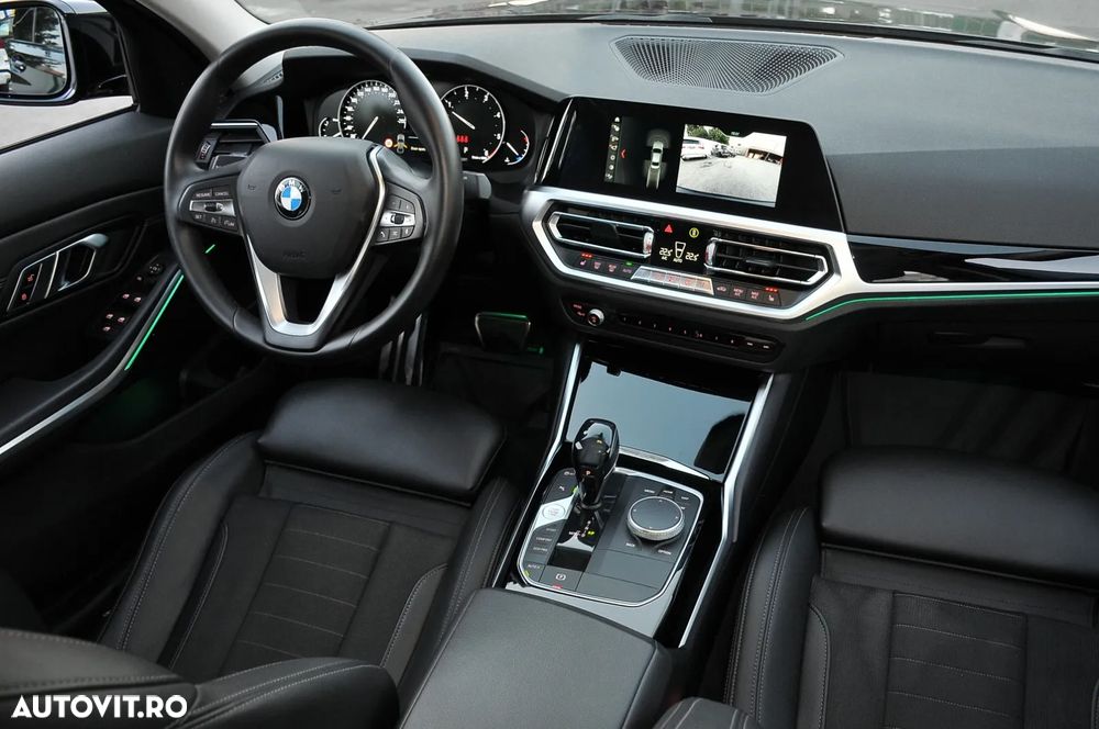 BMW Seria 3 320d Aut. Sport Line - 7