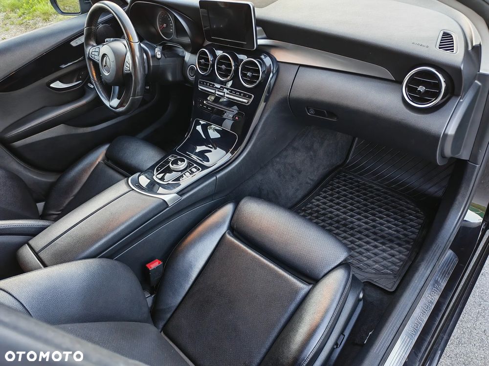 Mercedes-Benz Klasa C 200 d 7G-TRONIC - 39