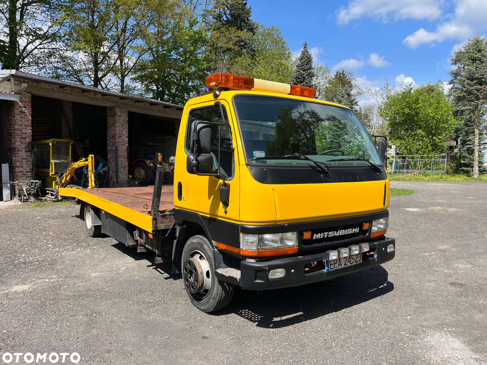 Mitsubishi Canter - 9