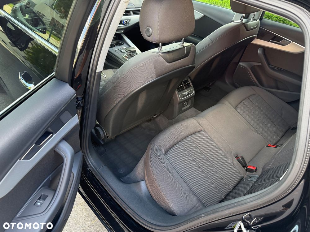Audi A4 Avant 2.0 TFSI quattro S tronic - 13