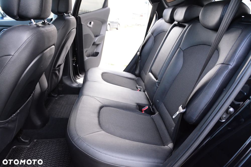 Hyundai ix35 1.6 2WD blue Trend - 21