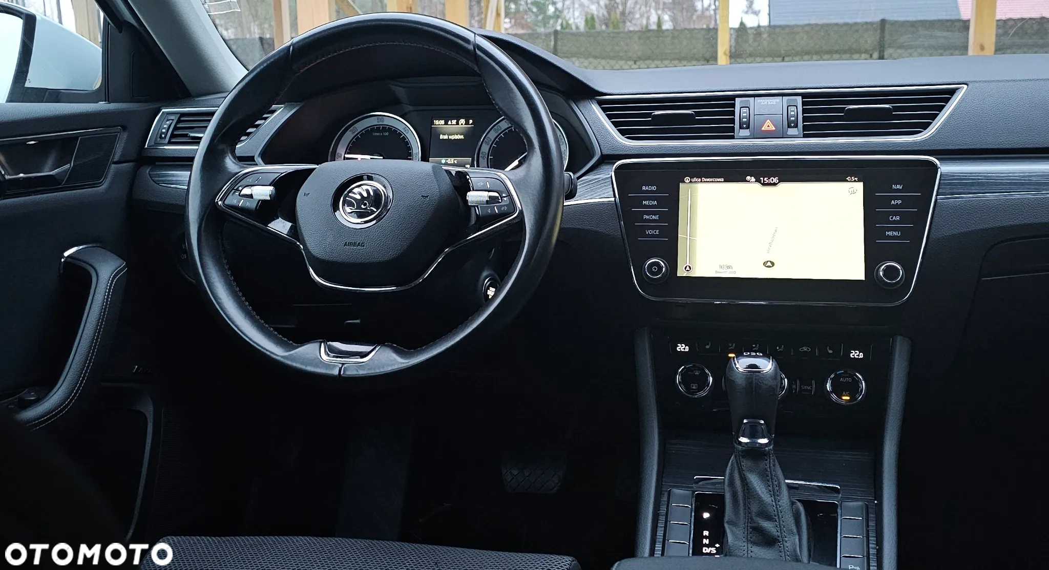 Skoda Superb Combi 2.0 TDI DSG Premium Edition - 23