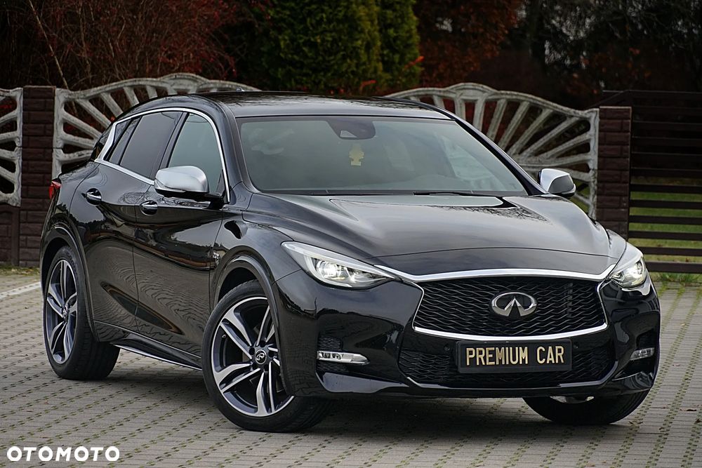 Infiniti Q30 2.0t DCT AWD Sport - 7