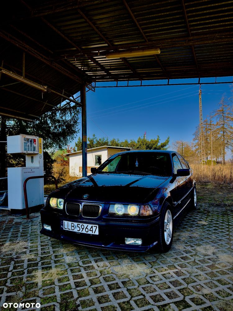 BMW Seria 3 316i - 1