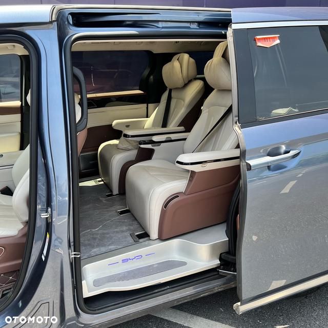 BYD Xia - 9