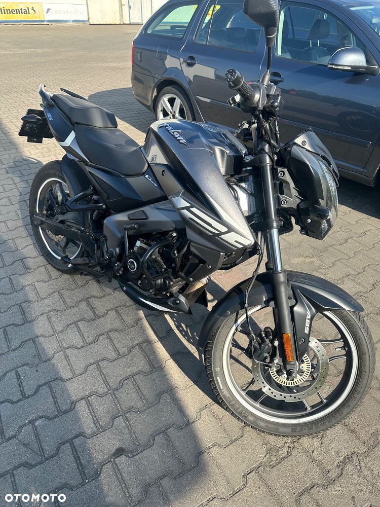 Bajaj Pulsar - 3