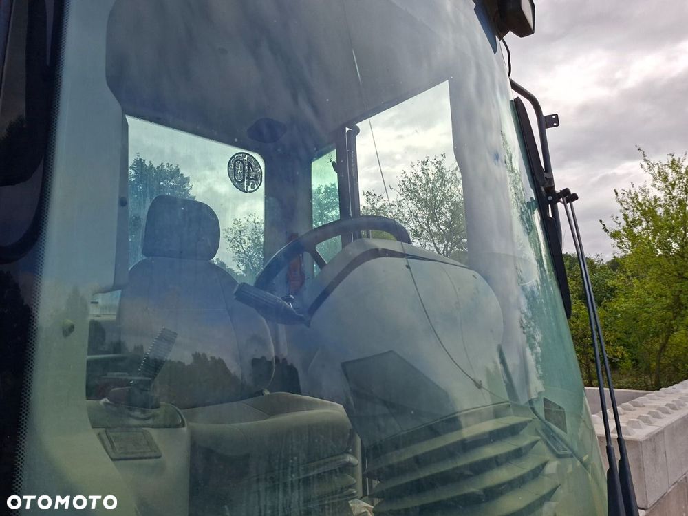 New Holland W 110 B 4X4 - 18