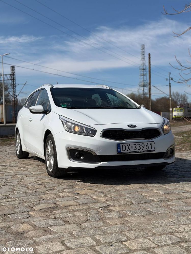 Kia Ceed 1.6 CRDi M DCT - 5