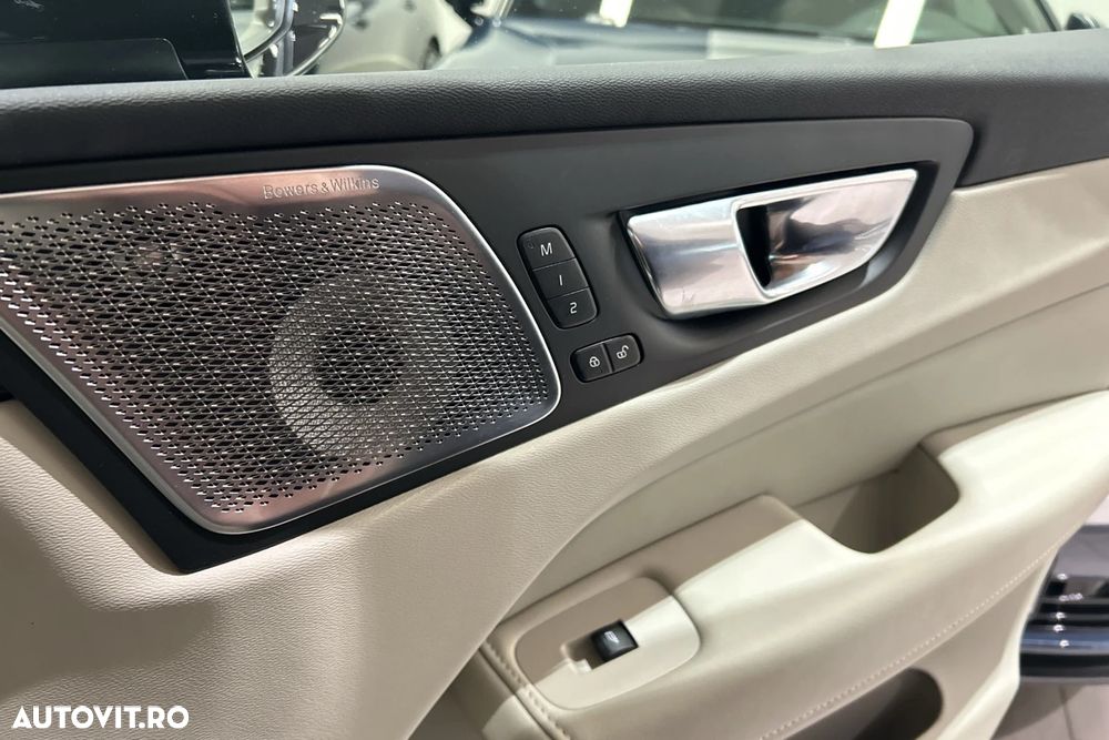 Volvo XC 60 T6 AWD AT PHEV Plus Bright - 15