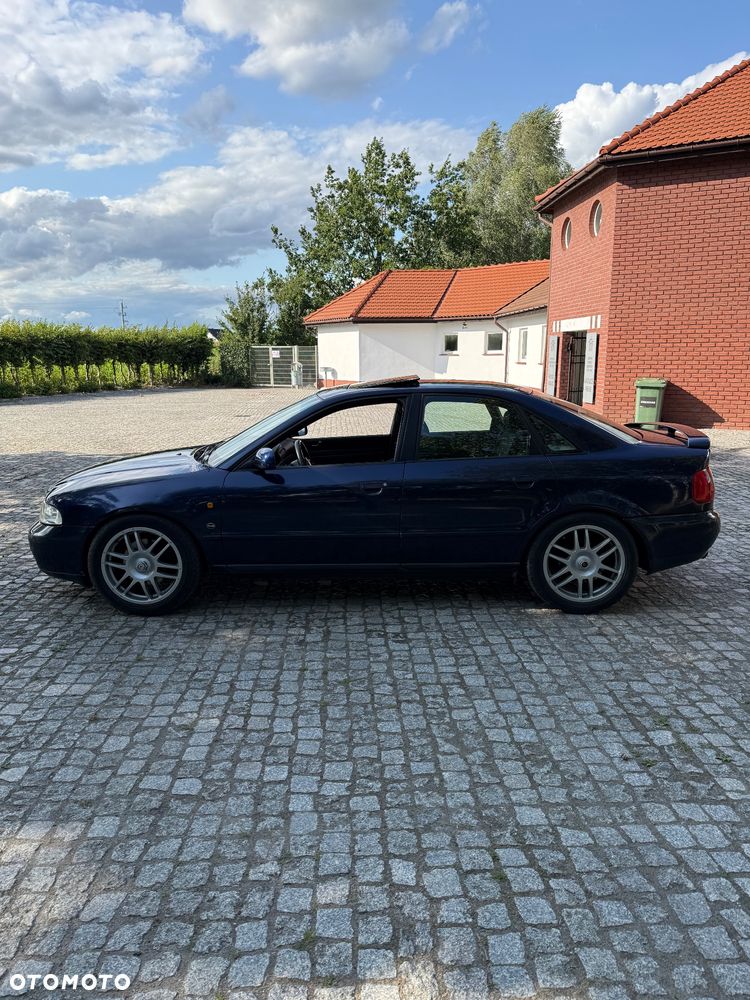 Audi A4 Limousine 1.8T - 9