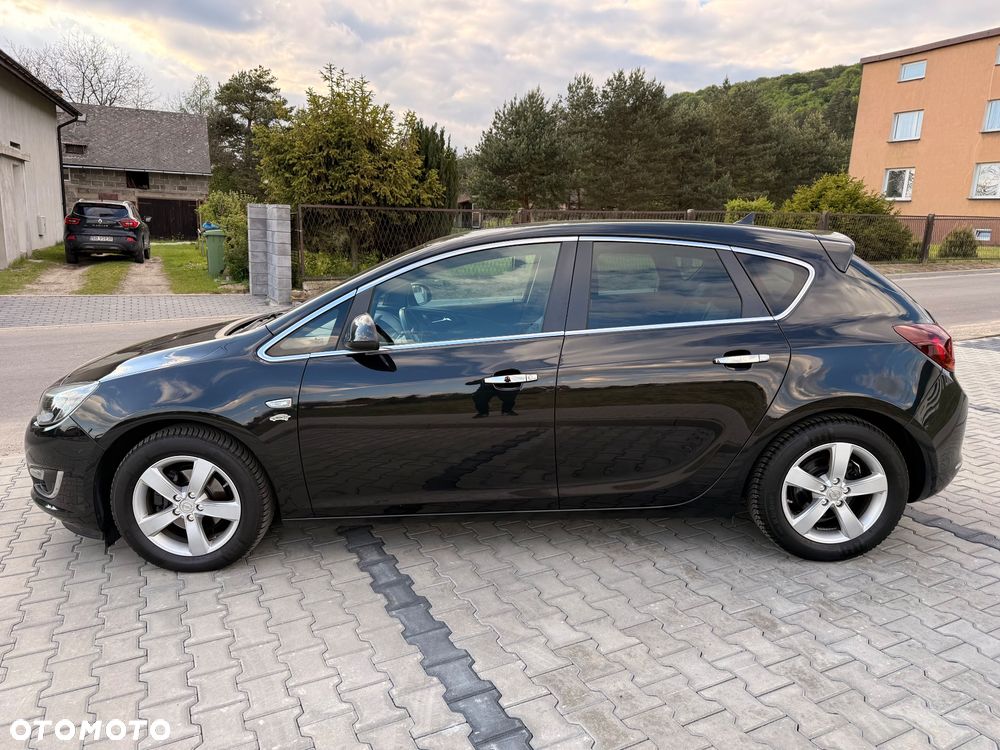 Opel Astra 1.4 Turbo Exklusiv - 6