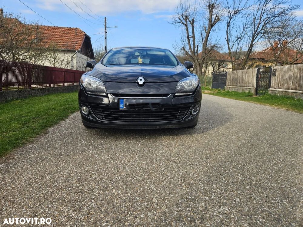 Renault Megane ENERGY dCi 110 Start & Stop Bose Edition - 4