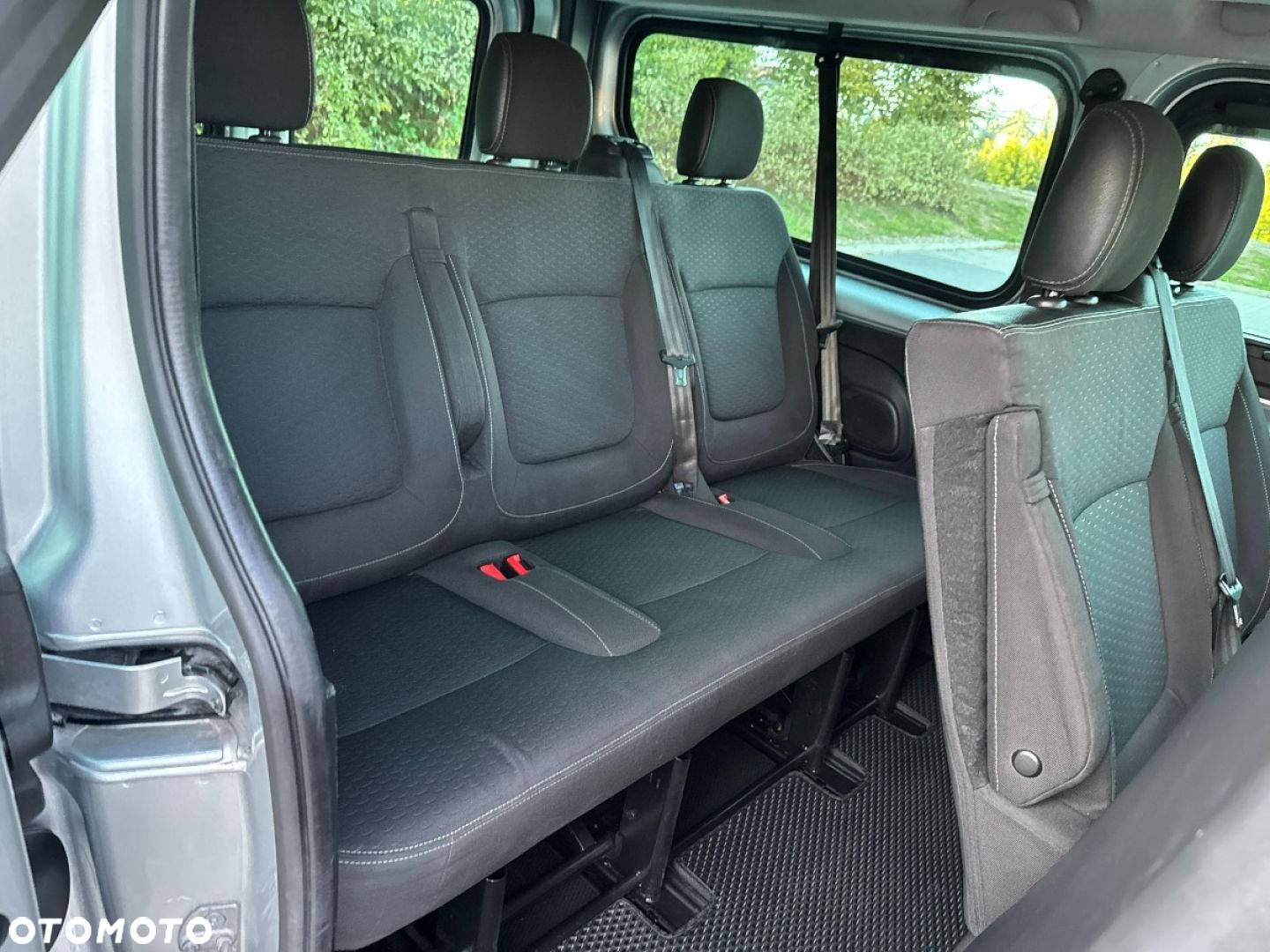 Opel Vivaro - 25