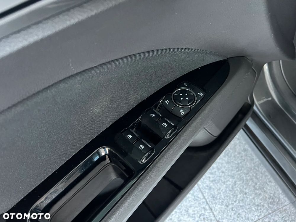 Ford Mondeo 2.0 EcoBlue Titanium - 22