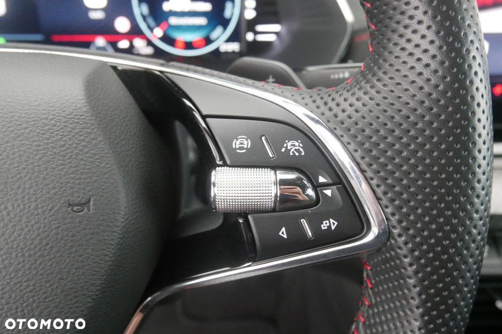 Skoda Octavia 2.0 TSI RS DSG - 29