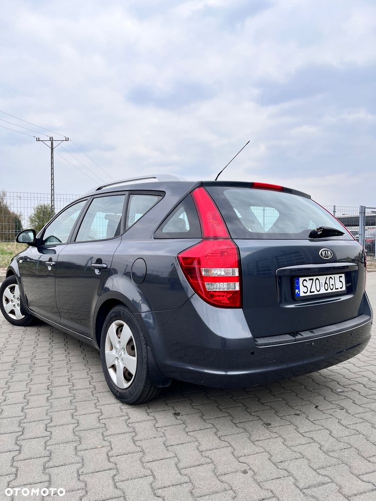 Kia Ceed - 3
