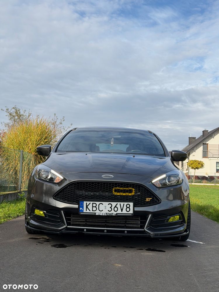 Ford Focus - 3