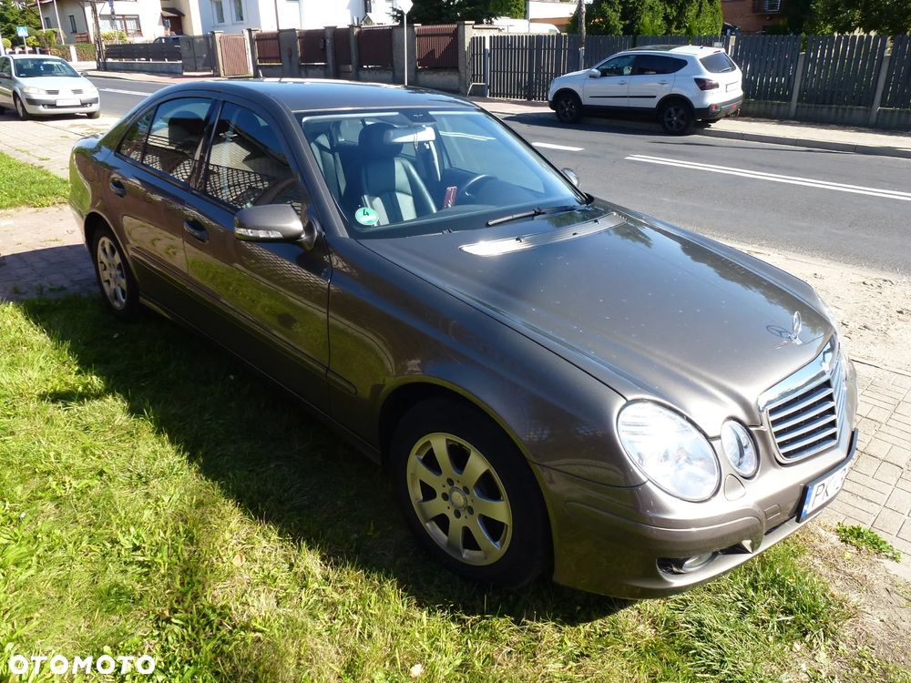 Mercedes-Benz Klasa E 200 Kompressor Automatik Classic - 2