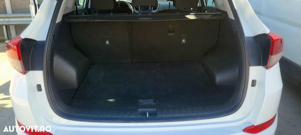 Hyundai Tucson 2.0 CRDI 4WD 6MT Style - 6