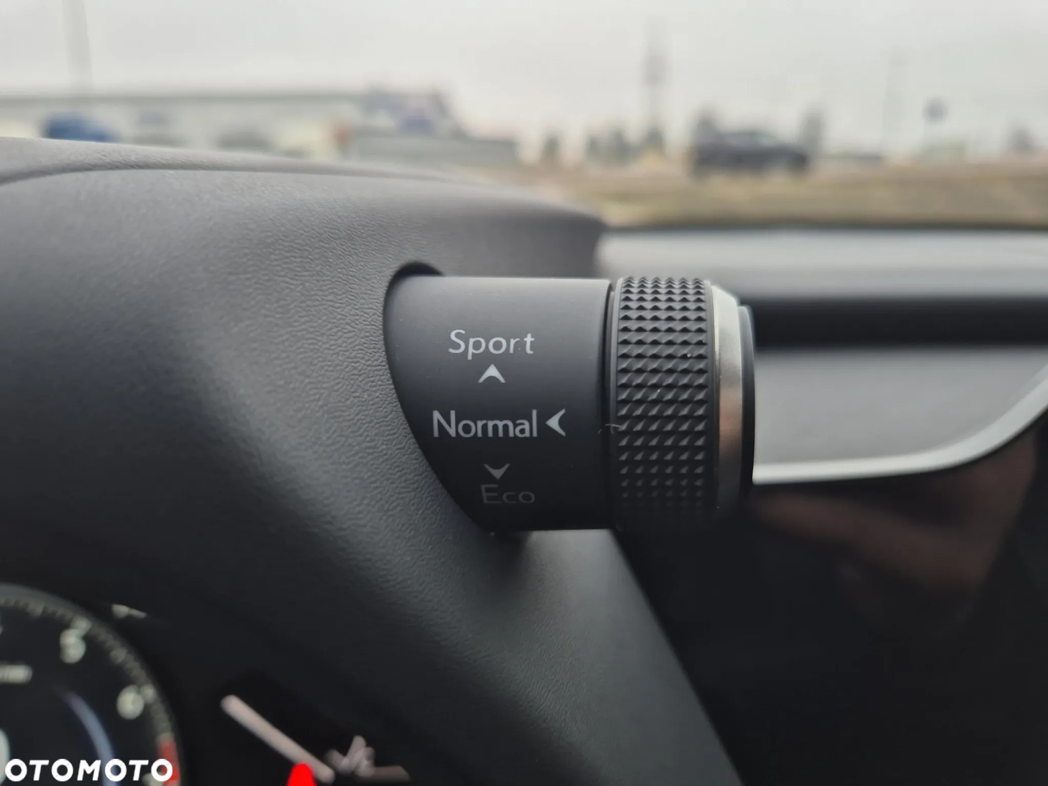 Lexus UX 200 GPF Business Edition 2WD - 32