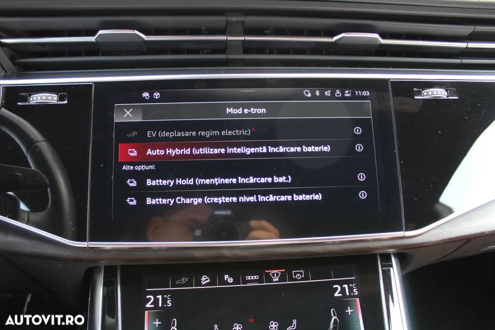 Audi Q8 55 TFSIe quattro tiptronic - 27