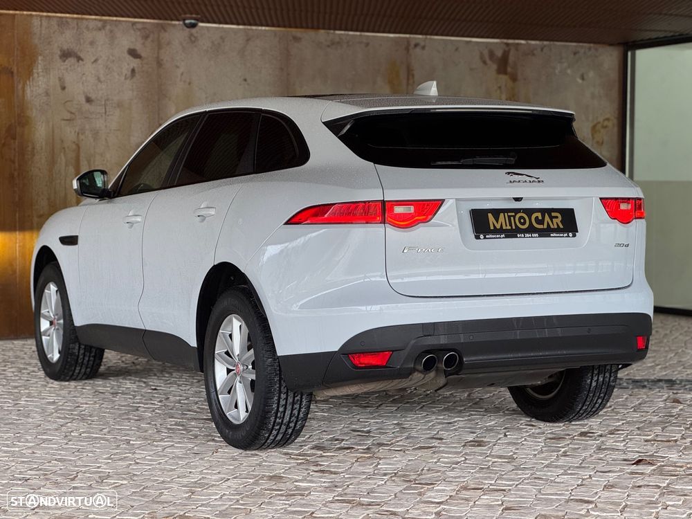 Jaguar F-Pace 2.0 i4D Pure - 6